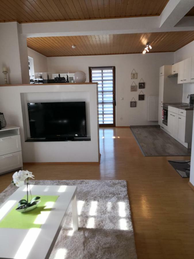 Apartment Ferienwohnung Emmerthal Auch Fuer Monteure Fewo エクステリア 写真