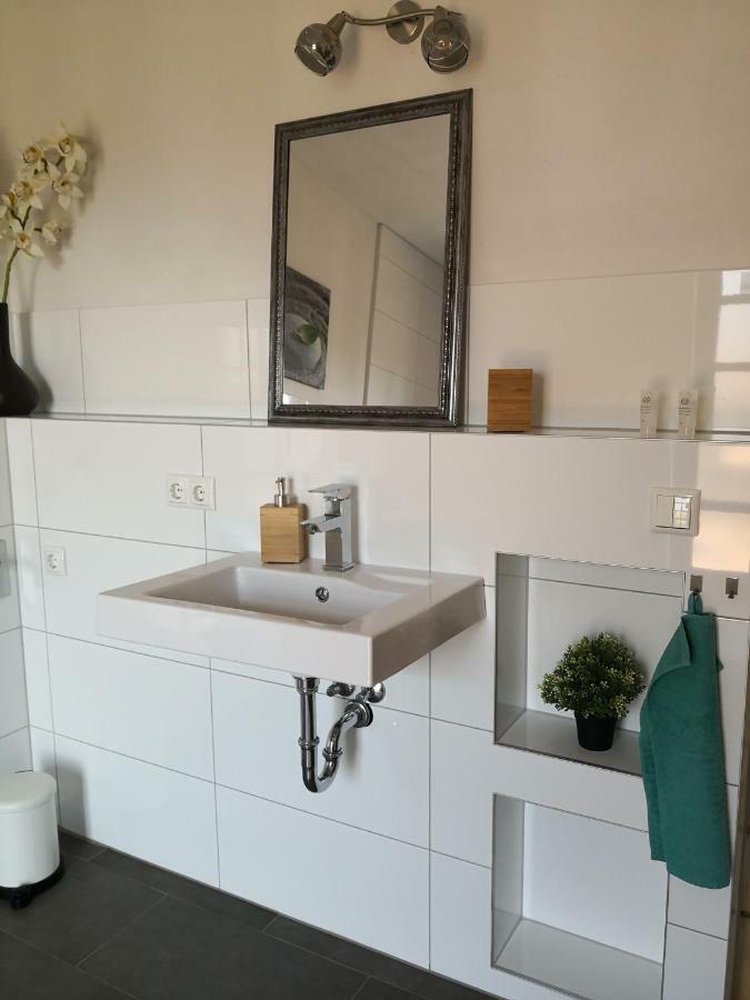 Apartment Ferienwohnung Emmerthal Auch Fuer Monteure Fewo エクステリア 写真